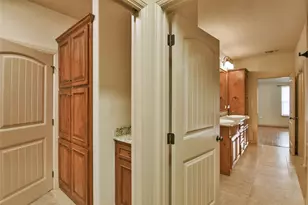 202 Captains Ct, Granbury, TX 76049 - Photo 25