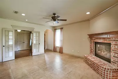 202 Captains Court, Granbury, TX 76049 - Photo 7