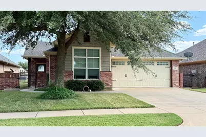 202 Captains Court, Granbury, TX 76049 - Photo 1