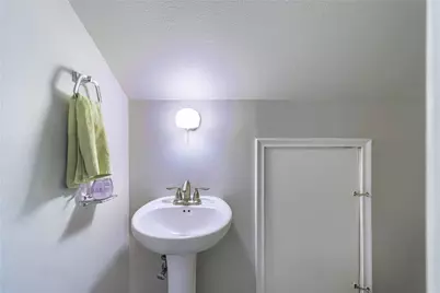 2923 Green Meadow Drive, Dallas, TX 75228 - Photo 15