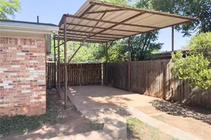 2117 Oakwood Ln, Abilene, TX 79605 - Photo 13