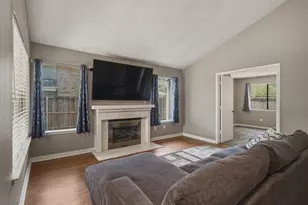 538 Harvest Hill St, Lewisville, TX 75067 - Photo 5