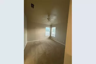 9702 Windy Hollow Drive, Irving, TX 75063 - Photo 19