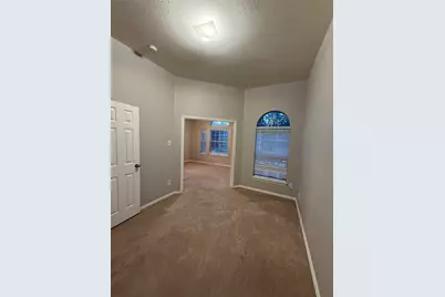 9702 Windy Hollow Drive, Irving, TX 75063 - Photo 15