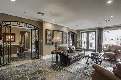 8616 Turtle Creek Boulevard #302, Dallas, TX 75225 - Photo 19
