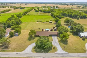 1642 Salesville Rd, Mineral Wells, TX 76067 - Photo 3