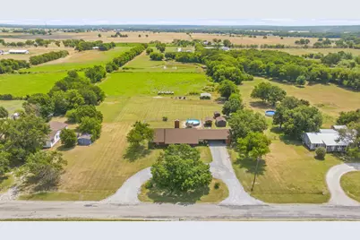 1642 Salesville Road, Mineral Wells, TX 76067 - Photo 3