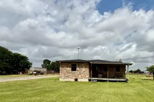 2410/2412 Neck Dr, Palmer, TX 75152 - Photo 1
