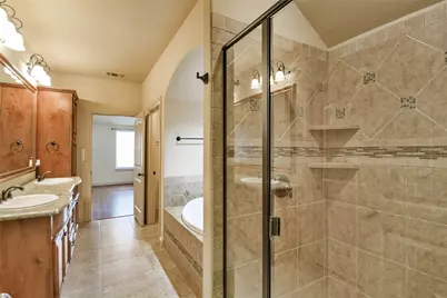 202 Captains Court, Granbury, TX 76049 - Photo 25