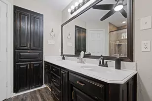 425 Sherwood Ct, Burleson, TX 76028 - Photo 21