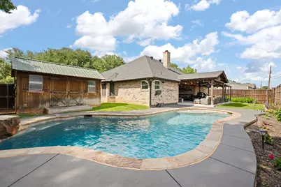 425 Sherwood Court, Burleson, TX 76028 - Photo 31