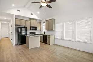 511 W 5th St, Tolar, TX 76476 - Photo 7