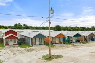 511 W 5th St, Tolar, TX 76476 - Photo 5