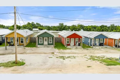 511 W 5th Street, Tolar, TX 76476 - Photo 1