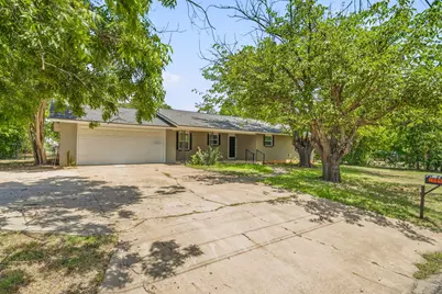 1085 W Park Street, Stephenville, TX 76401 - Photo 5