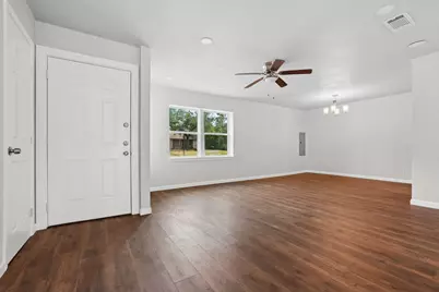 5001 Meadowbrook Drive, Fort Worth, TX 76103 - Photo 9