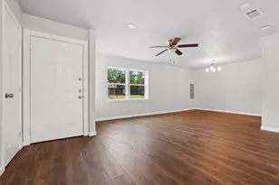 5001 Meadowbrook Dr, Fort Worth, TX 76103 - Photo 9