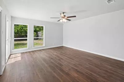 5001 Meadowbrook Drive, Fort Worth, TX 76103 - Photo 21