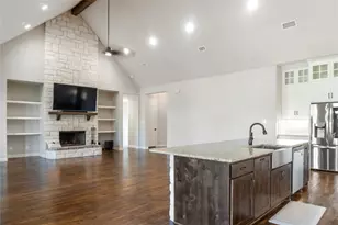336 El Pescado Ct, Godley, TX 76044 - Photo 9