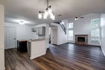 947 Winterstone Drive, Lewisville, TX 75067 - Photo 5
