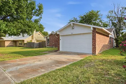 705 Via Avenida, Mesquite, TX 75150 - Photo 3