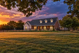 212 Oak Ridge Rd, Denison, TX 75021 - Photo 1