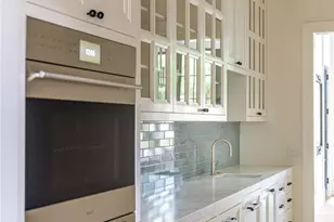4405 Wildwood, Dallas, TX 75209 - Photo 13
