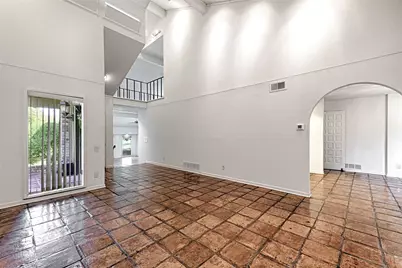 103 W Northgate Drive, Irving, TX 75062 - Photo 13