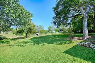 103 W Northgate Dr, Irving, TX 75062 - Photo 5