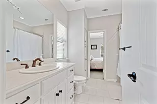 1904 Melbourne Dr, Pantego, TX 76013 - Photo 25