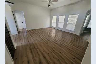 205 Willow Creek Drive, Weatherford, TX 76085 - Photo 3