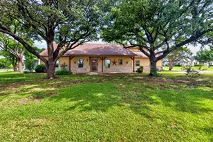 1255 Vineyard Rd, Gunter, TX 75058 - Photo 1