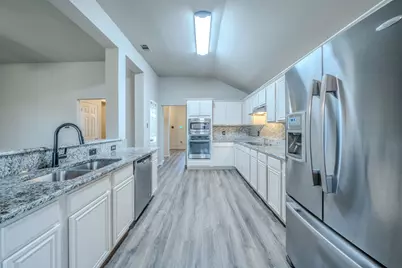 7105 Stephanie Court, North Richland Hills, TX 76182 - Photo 5