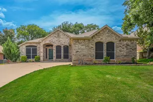 7105 Stephanie Ct, North Richland Hills, TX 76182 - Photo 1
