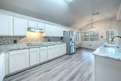 7105 Stephanie Court, North Richland Hills, TX 76182 - Photo 7