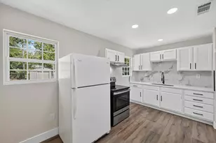 1022 Denton Dr, Euless, TX 76039 - Photo 11