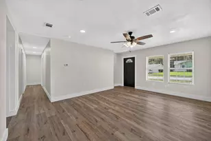 1022 Denton Dr, Euless, TX 76039 - Photo 7
