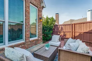 8605 Wellington Point Dr, Irving, TX 75063 - Photo 25