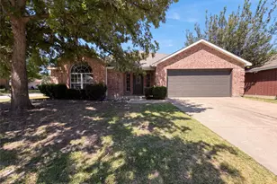 825 Adams Dr, Burleson, TX 76028 - Photo 1