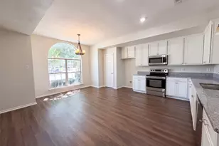 825 Adams Dr, Burleson, TX 76028 - Photo 3