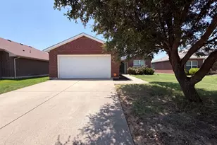3132 Evangeline Rd, Fort Worth, TX 76140 - Photo 1