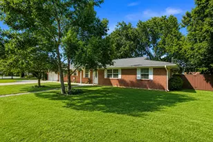 2507 N Shannon St, Sherman, TX 75092 - Photo 3