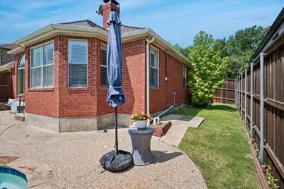 7710 Sweetgum Drive, Irving, TX 75063 - Photo 37