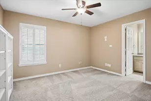 7710 Sweetgum Dr, Irving, TX 75063 - Photo 33
