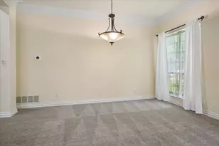 7710 Sweetgum Dr, Irving, TX 75063 - Photo 19