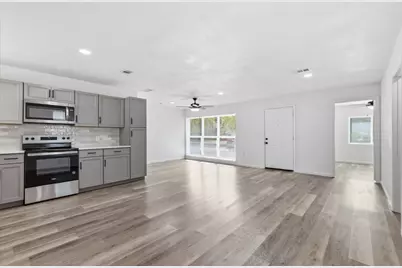 810 N Carrier Parkway, Grand Prairie, TX 75050 - Photo 15