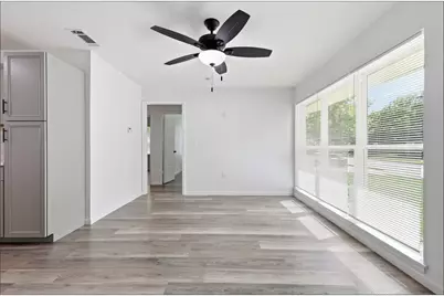 810 N Carrier Parkway, Grand Prairie, TX 75050 - Photo 11