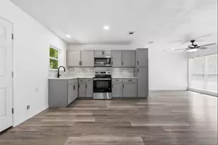 810 N Carrier Pkwy, Grand Prairie, TX 75050 - Photo 17