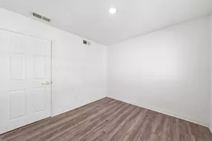 7923 S Nassau Cir, Dallas, TX 75217 - Photo 17