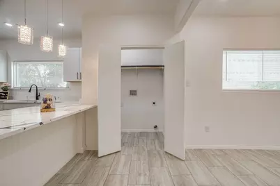 2214 Pearl Avenue, Fort Worth, TX 76164 - Photo 7